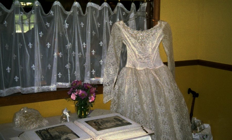 wedding dress